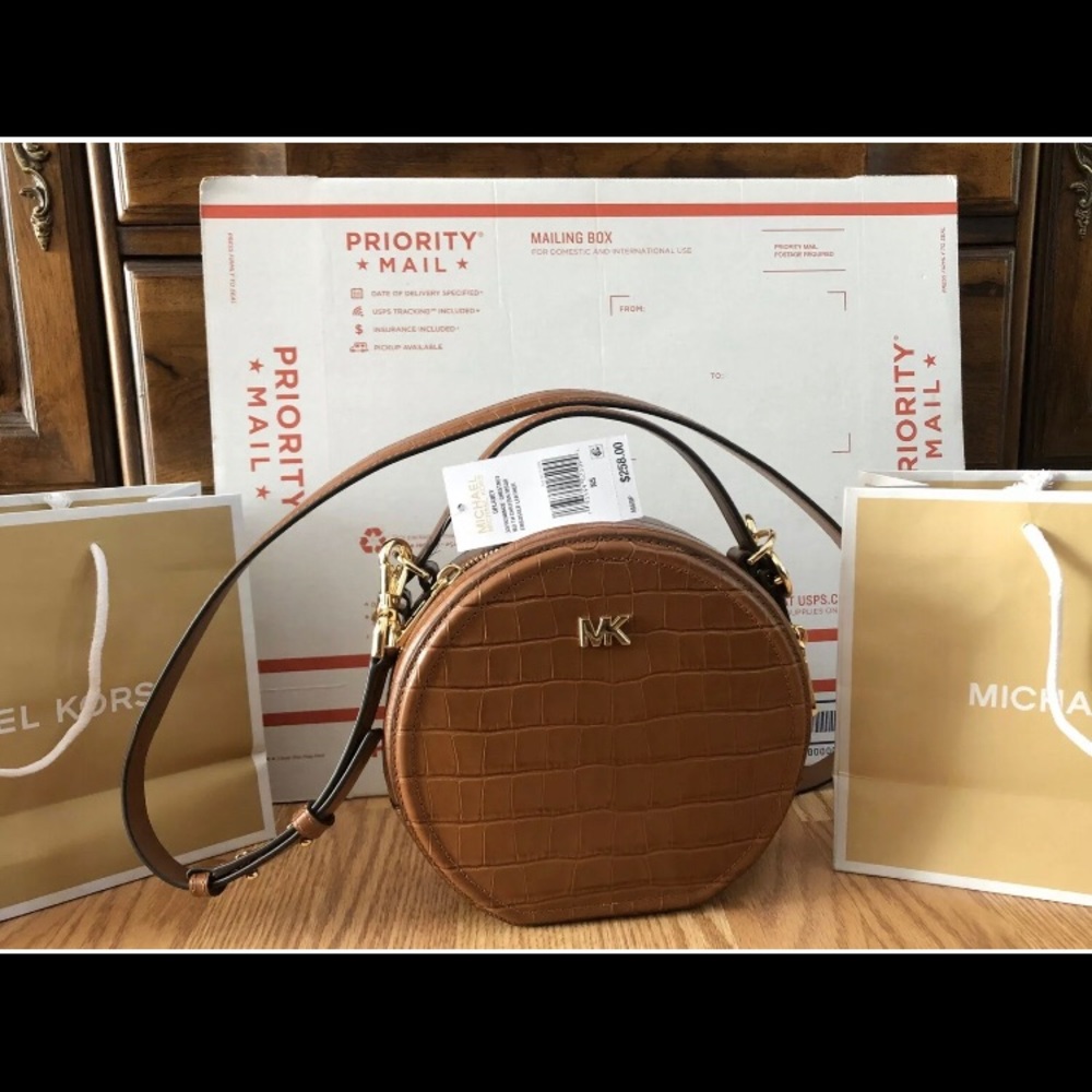$258 Michael Kors Delaney Crossbody Handbag MK Bag
